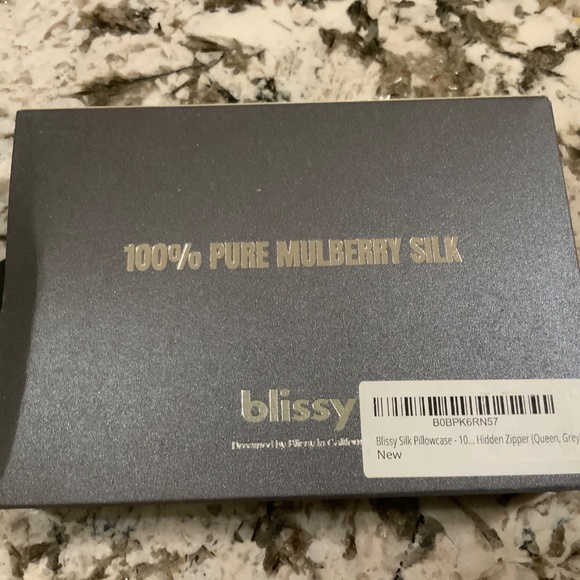 Blissy 100% pure Mulberry Silk Pillowcase - Picture 3 of 3